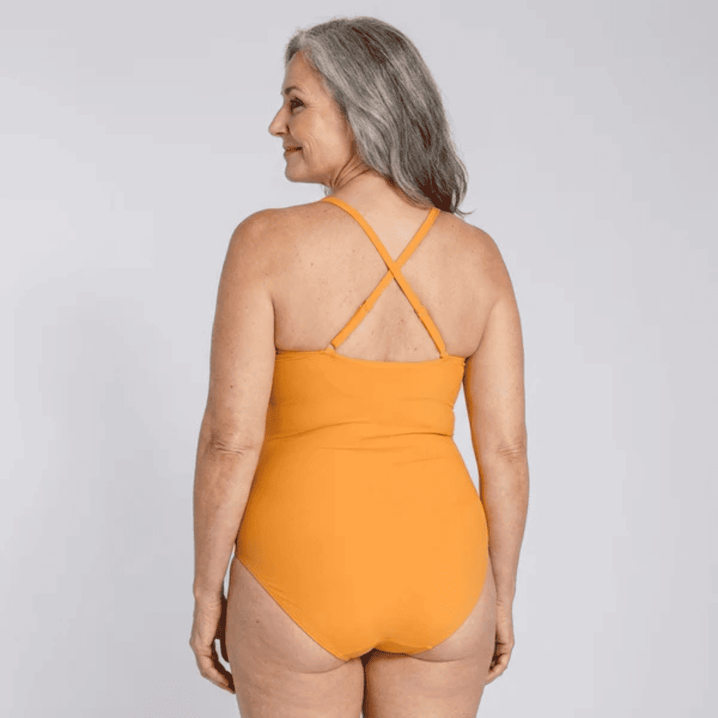 GlowSculpte™ — Redécouvrez le plaisir de vous sentir belle en maillot.